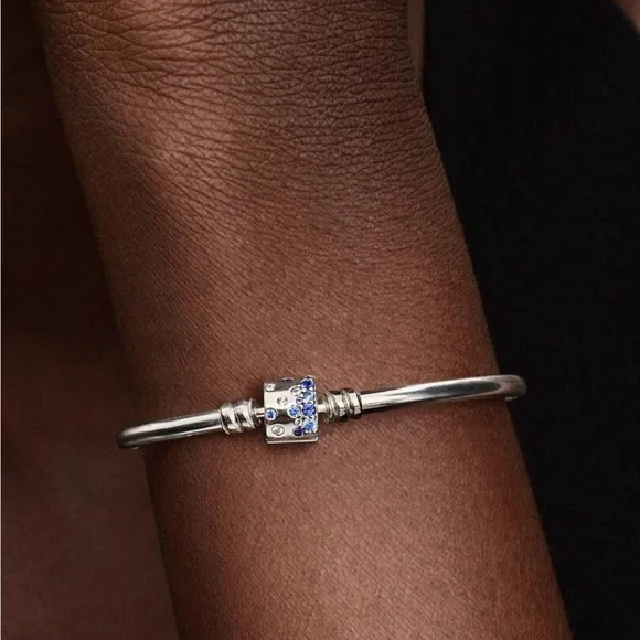 Pandora Sparkling Barrel Clasp Bangle - Picture 5 of 6